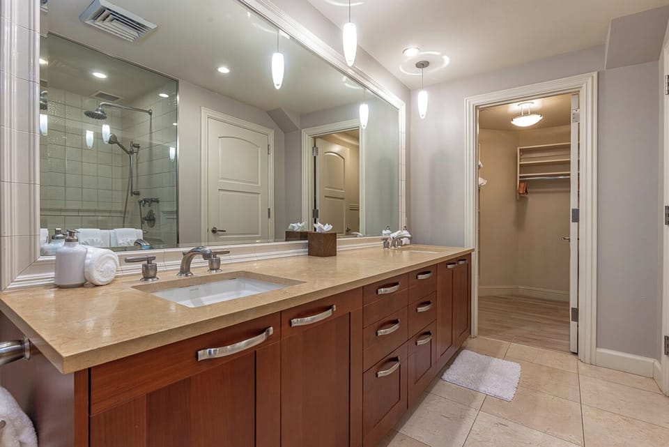 Spacious vanity in the primary ensuite bathroom