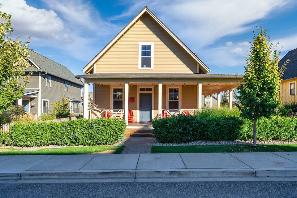 Welcome to Cabernet Cottage!