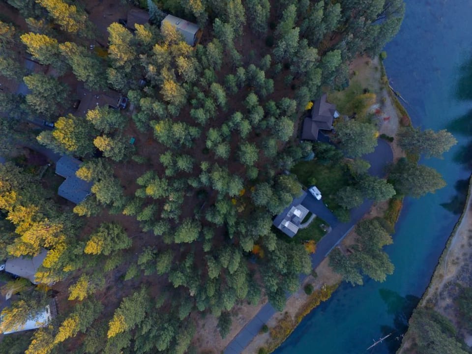 near river, but no access (our house near the upper left with the green table)