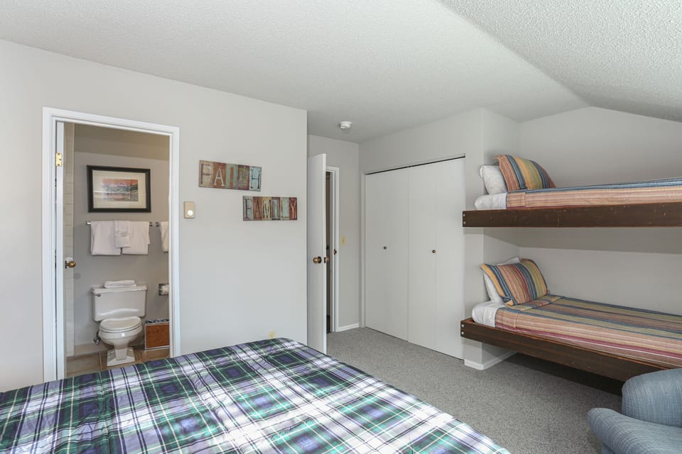 Bedroom 2 with Queen Bed and 2 bunks and en-suite bathroom
