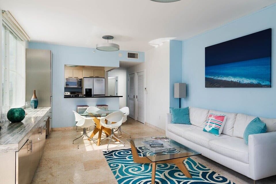 Dining area with seating for 4