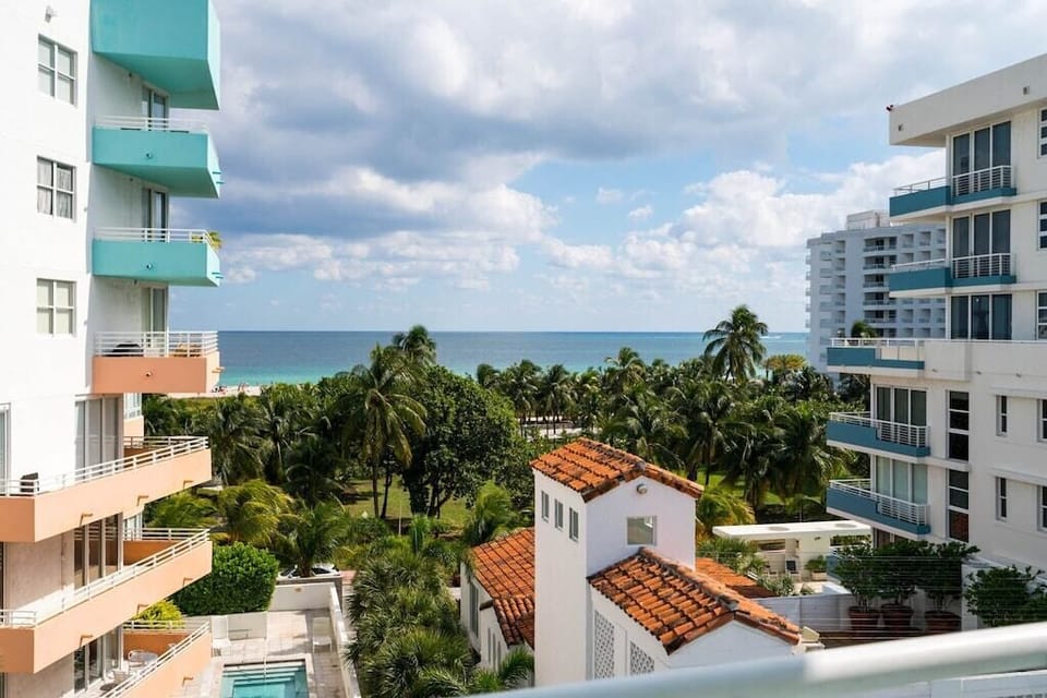 Stunning ocean views of South Beach!