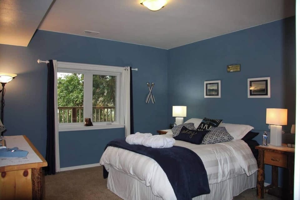 A cozy and relaxing place to rest at the end of the day is waiting for you!