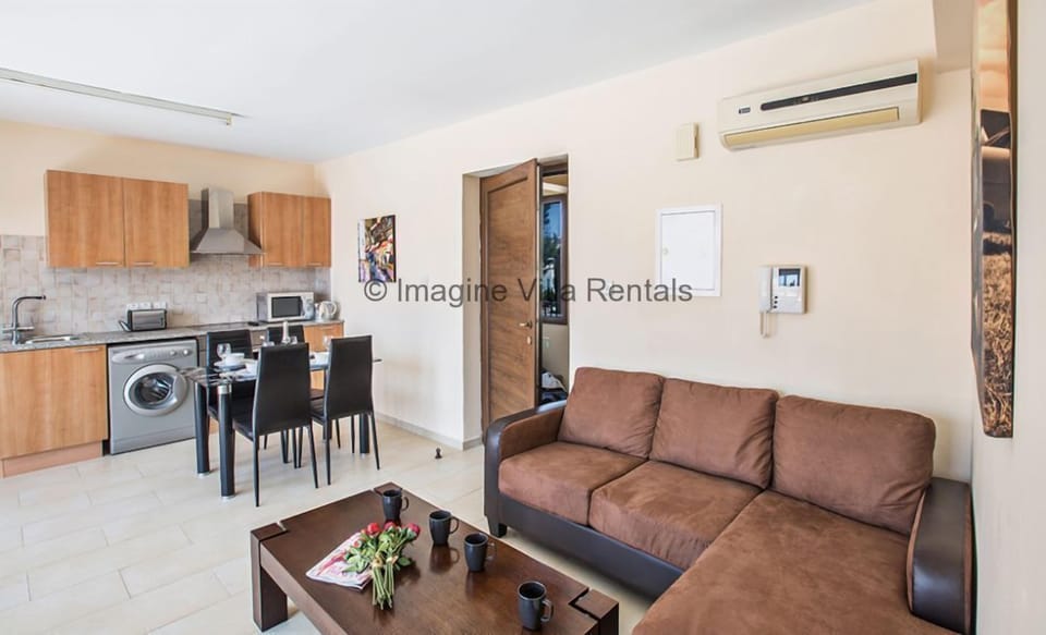 Ayia Napa Holiday Apartment NA102