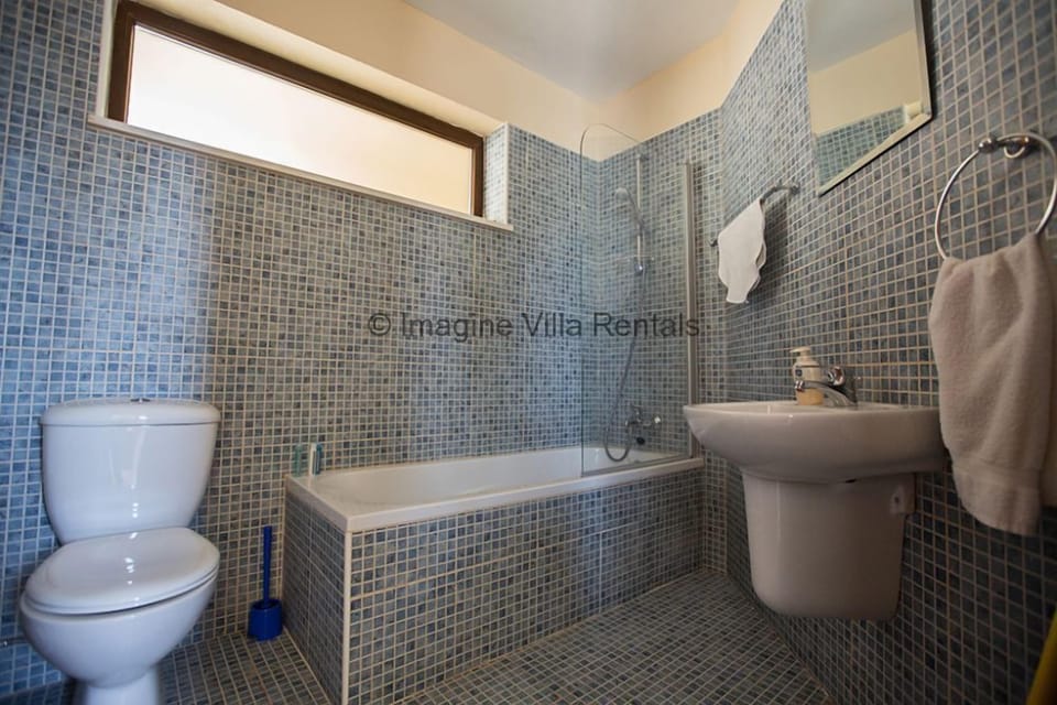 Ayia Napa Holiday Apartment NA102