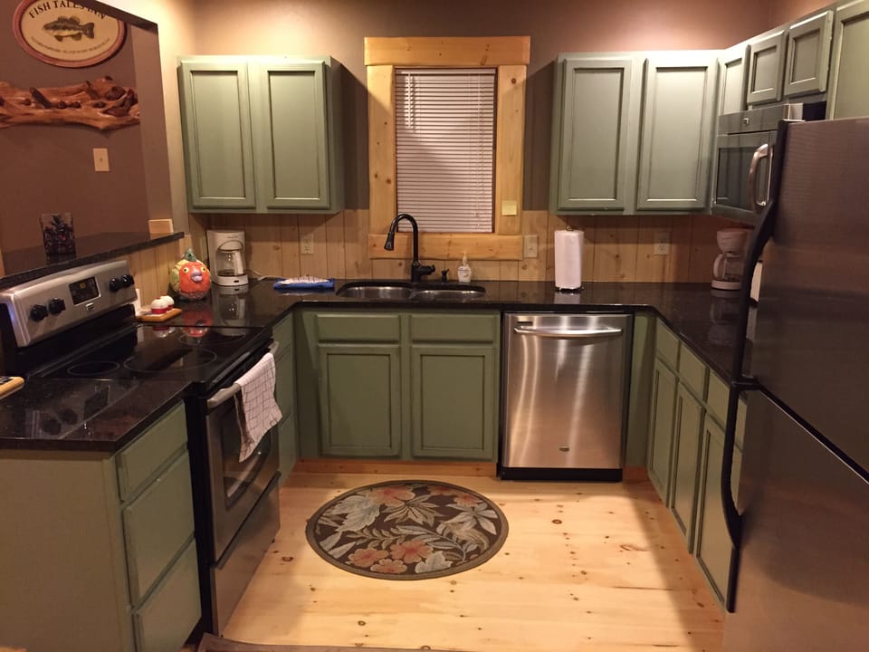 Newly Remodeled Kitchen 