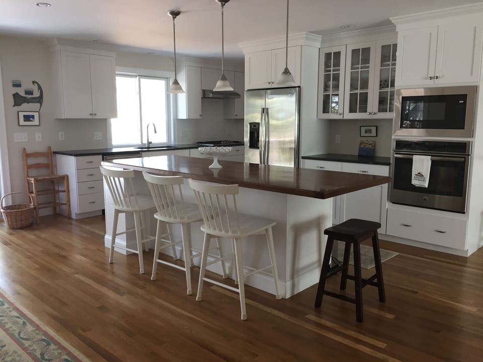 8' kitchen island with seating for 5