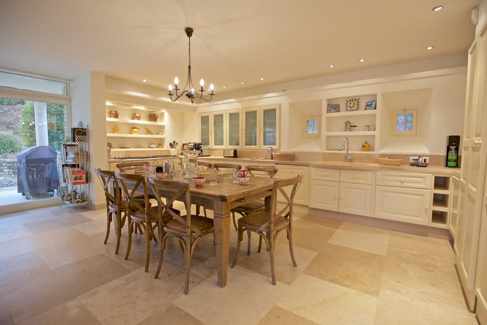 Even has a garbage disposal!