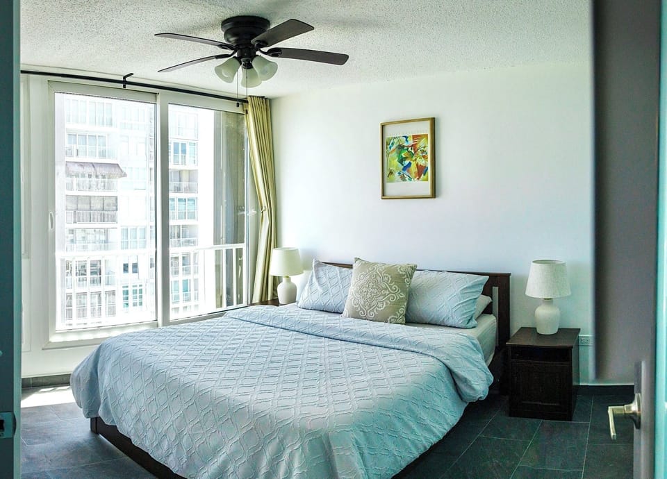 Queen Sized Bed in Bedroom