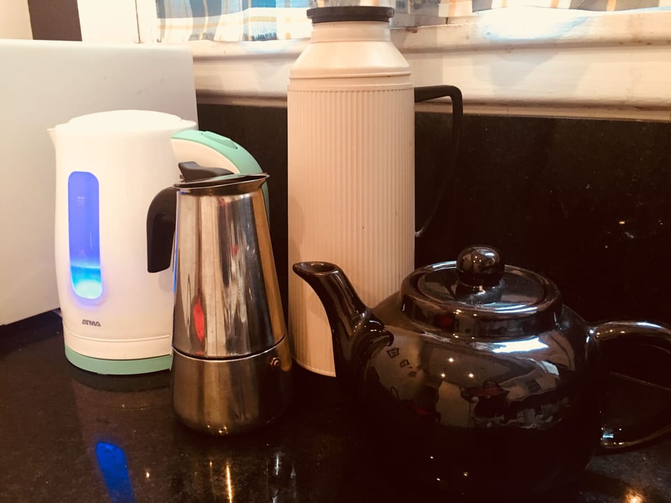 Coffe,  tea and mate making facilities