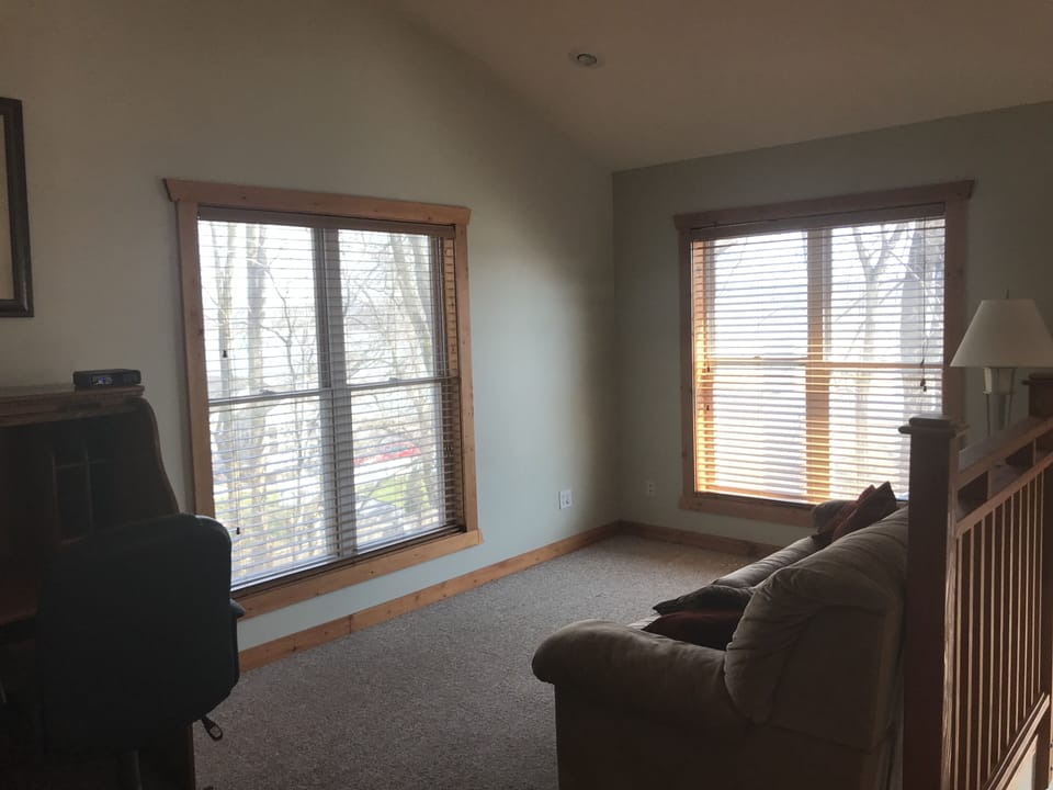 Loft area w sleeper sofa