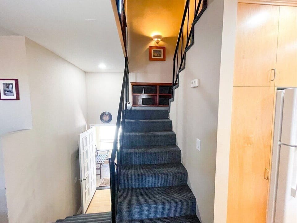 Split Level Townhouse, Up to Loft, Down to Bedrooms