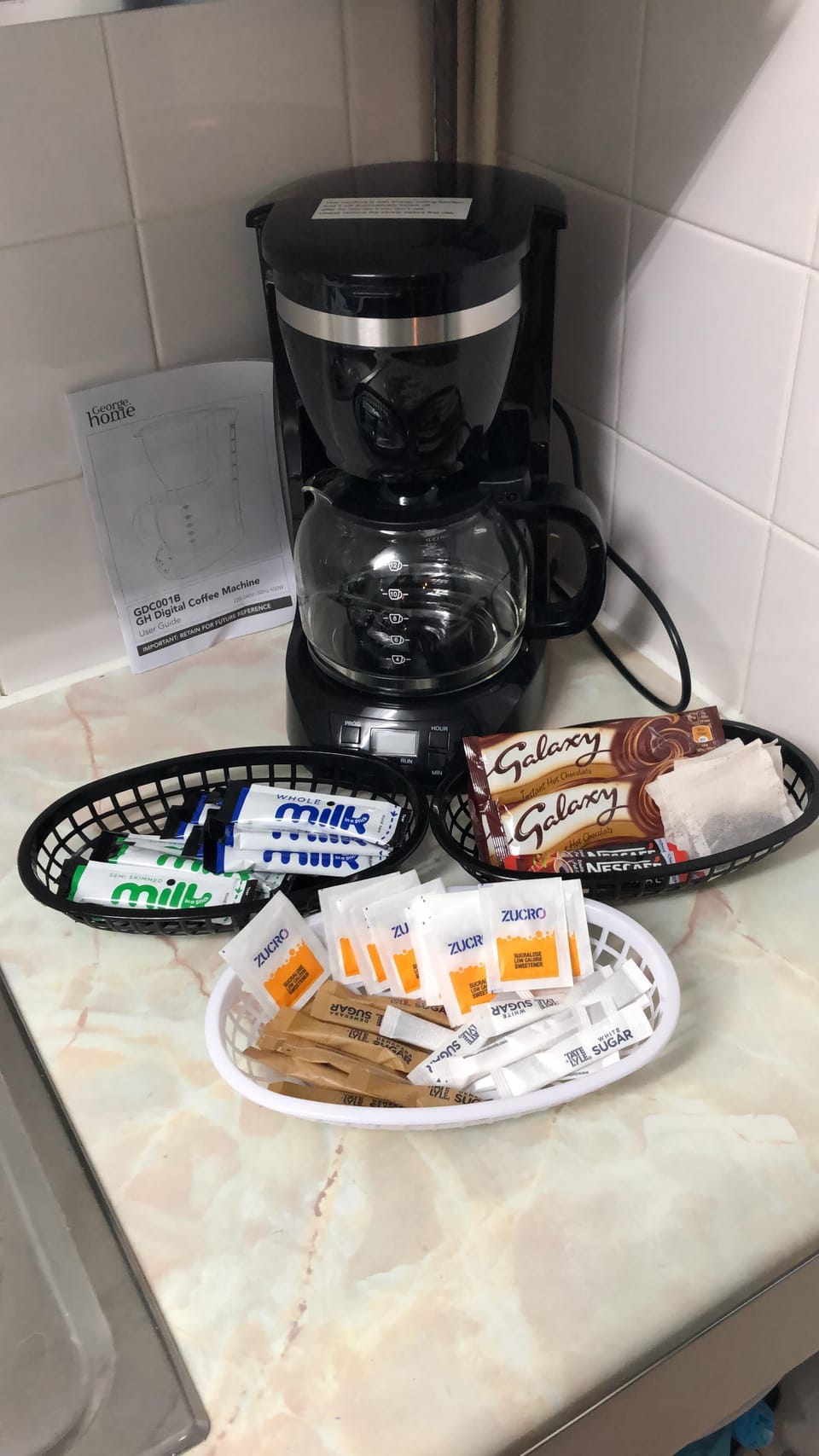 Full Amenities including Tea, Coffee, Hot Chocolate, Sugar, Sweetener, Milk