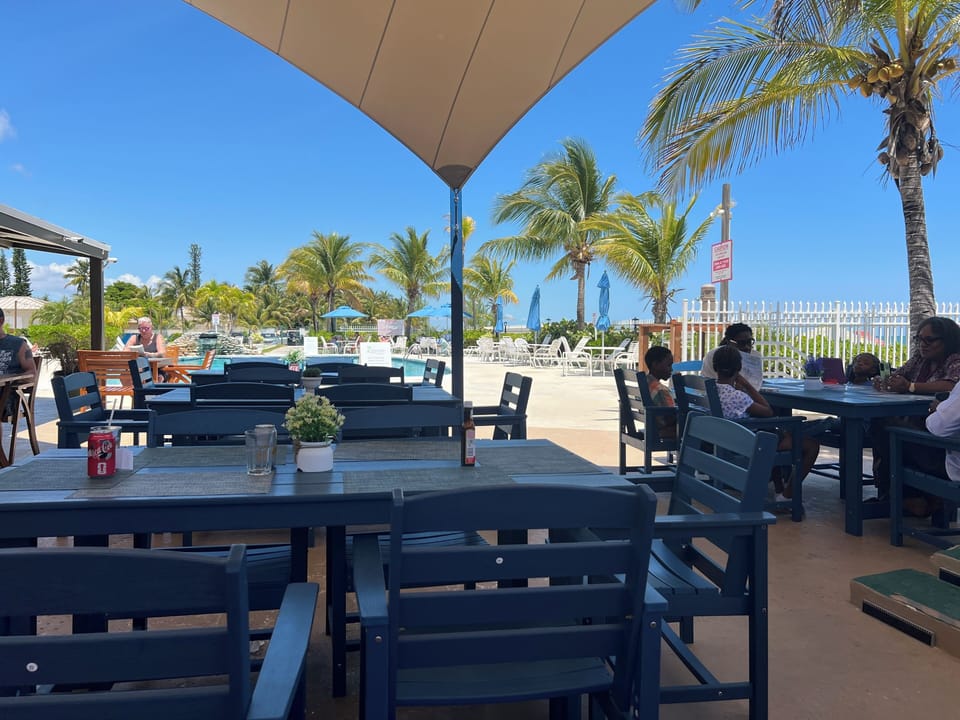 Pool bar by the sea!