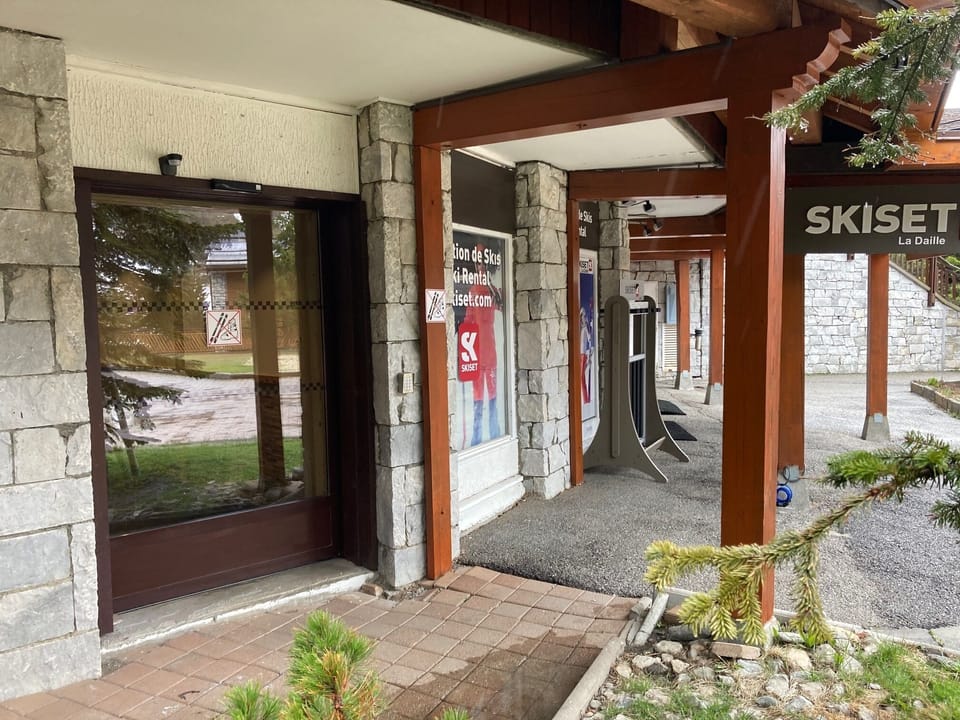 Local entrance right by the ski hire shop where our guests get a 30% discount.