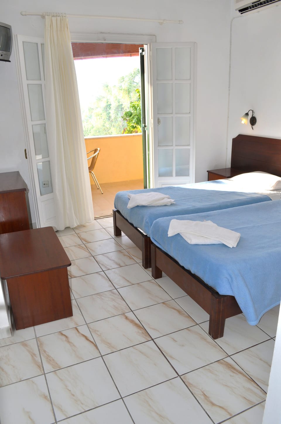 STUDIO 1st floor:
  with a separate bedroom
