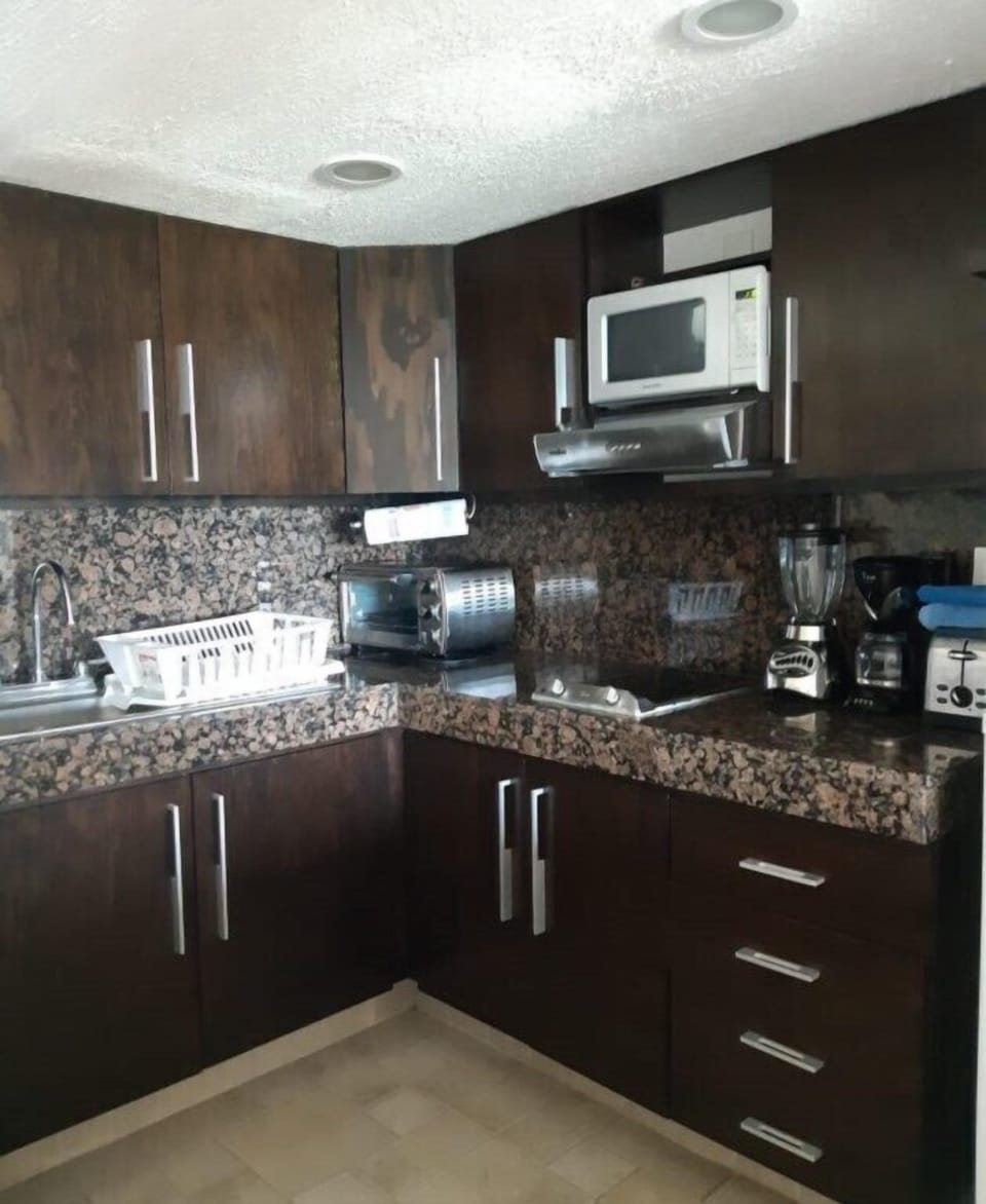 Kitchenette 1405