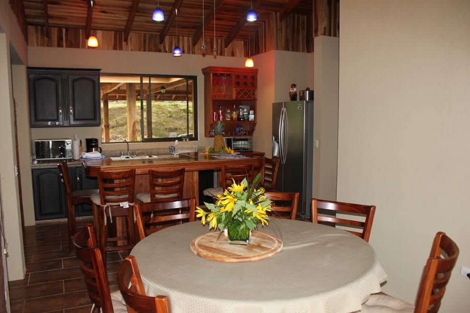 Dining room and kitchen: room for 10-12 people