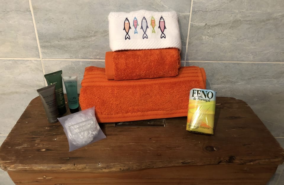 Bathroom amenities