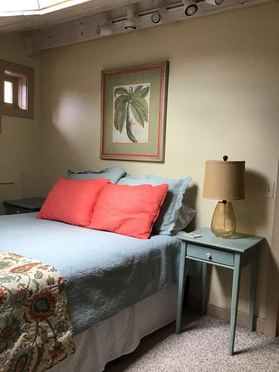 Queen bed