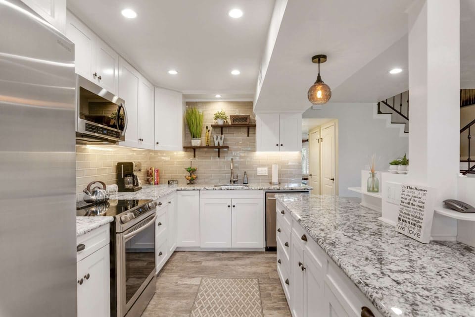 You'll be making culinary delights in this gorgeous kitchen!