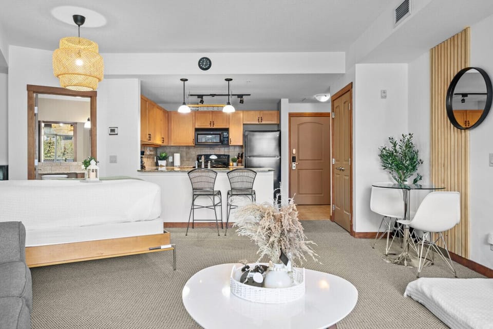 `The suite is very fitting for Canmore and in a great location! Nice view from the balcony and we made as much use of the hot tubs as possible so they were much appreciated`