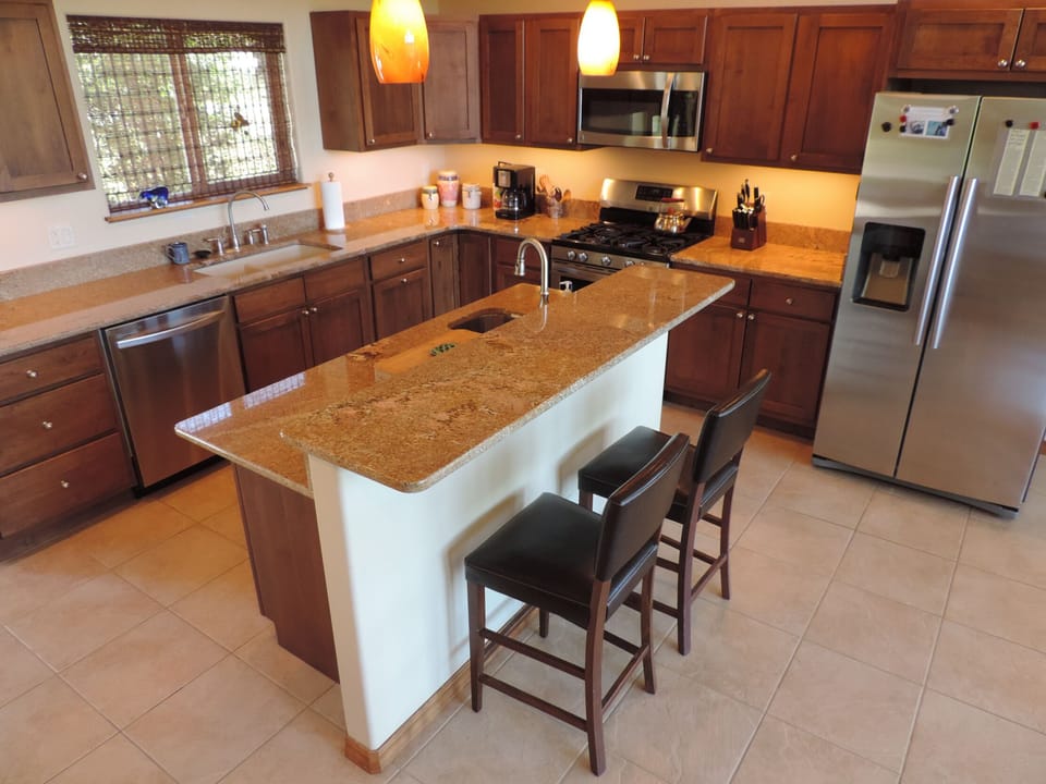 Kitchen - Granite tops