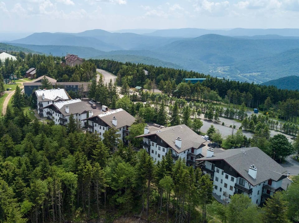 Located just off Whistlepunk Trail in a central mountain location.