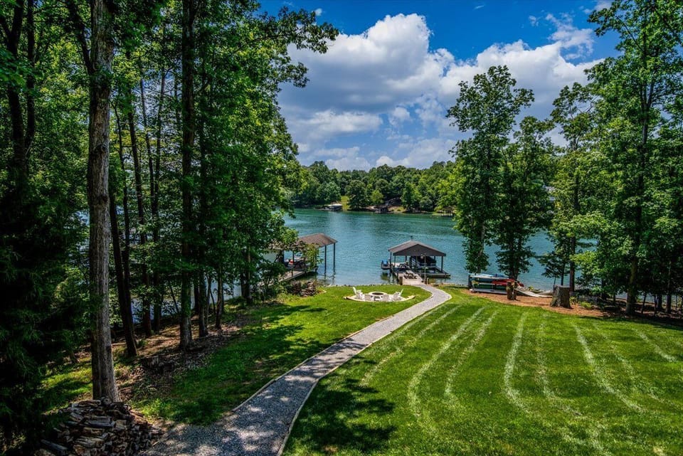 Expansive 1.5 acre lot with plenty of yard space for activities.