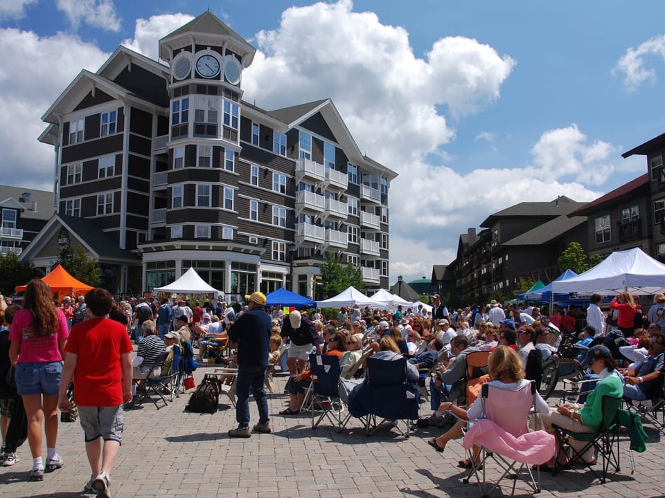 Located amidst the shops and restaurants of Snowshoe Village.