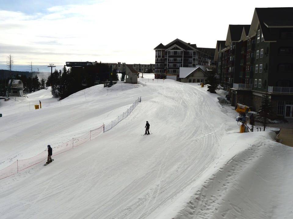 Snow and ski sports