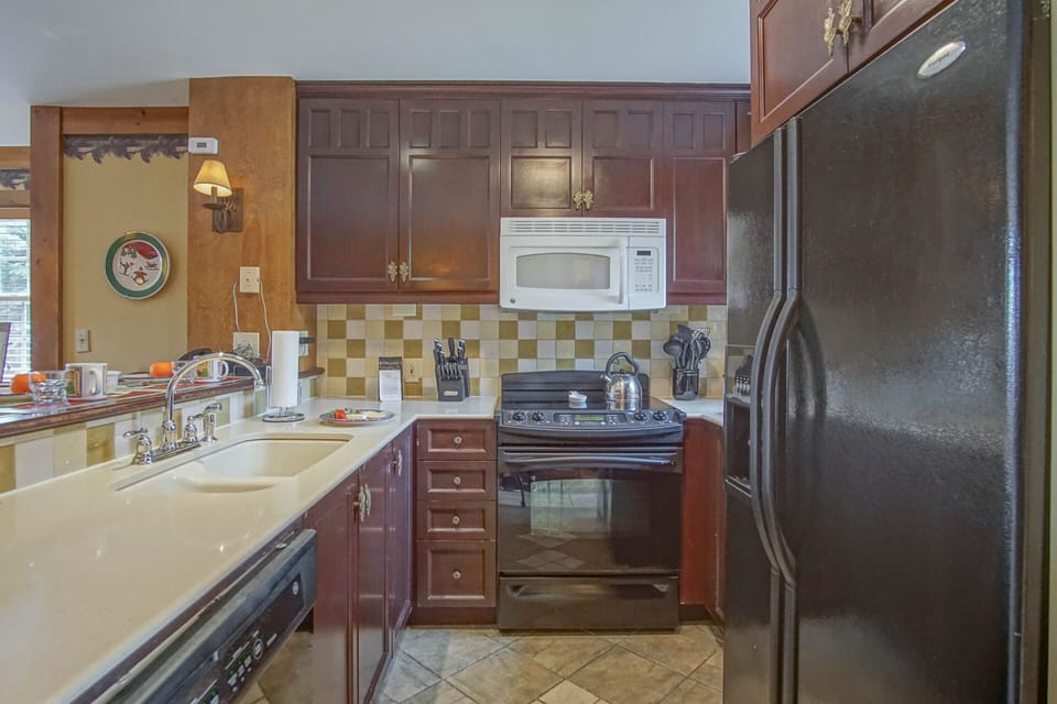 The kitchen is located on the 2nd level.