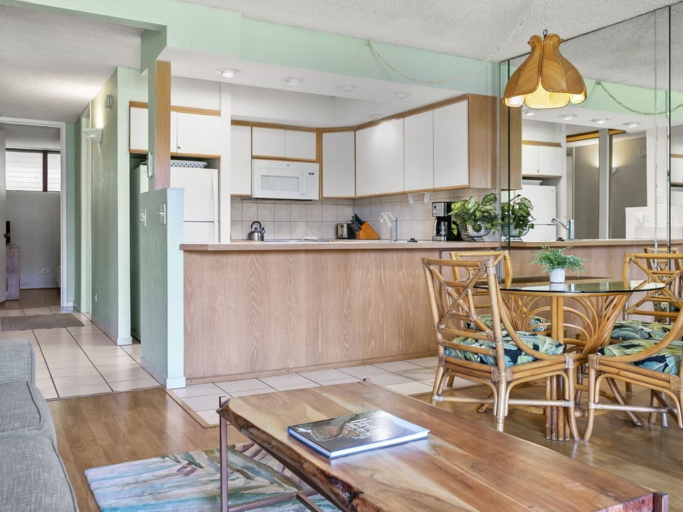 Dining area for four