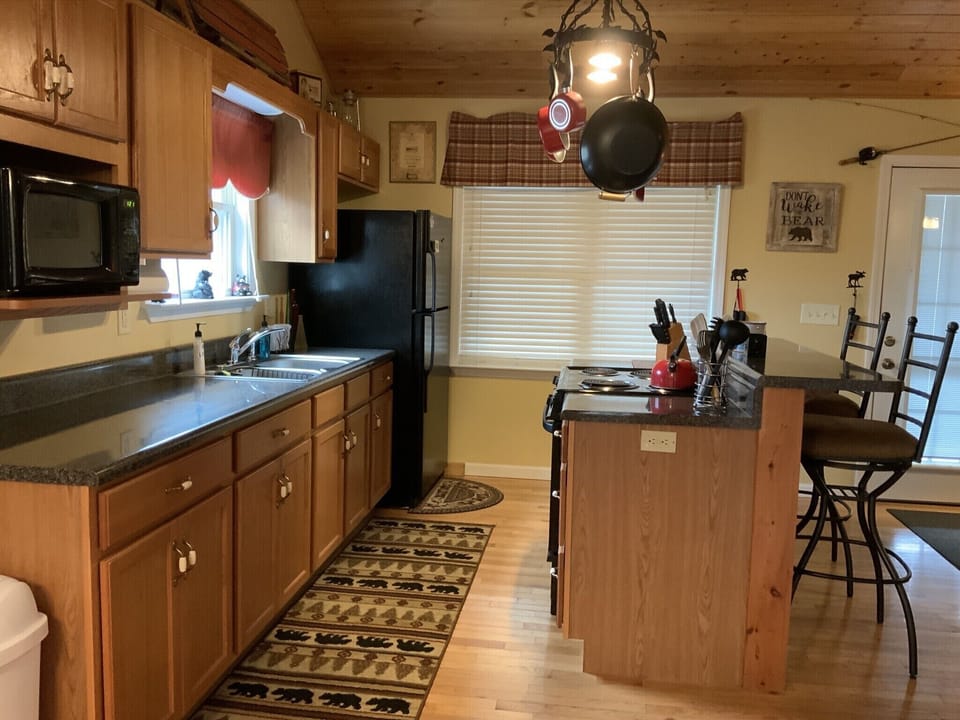 Kitchen with Breakfast Bar!