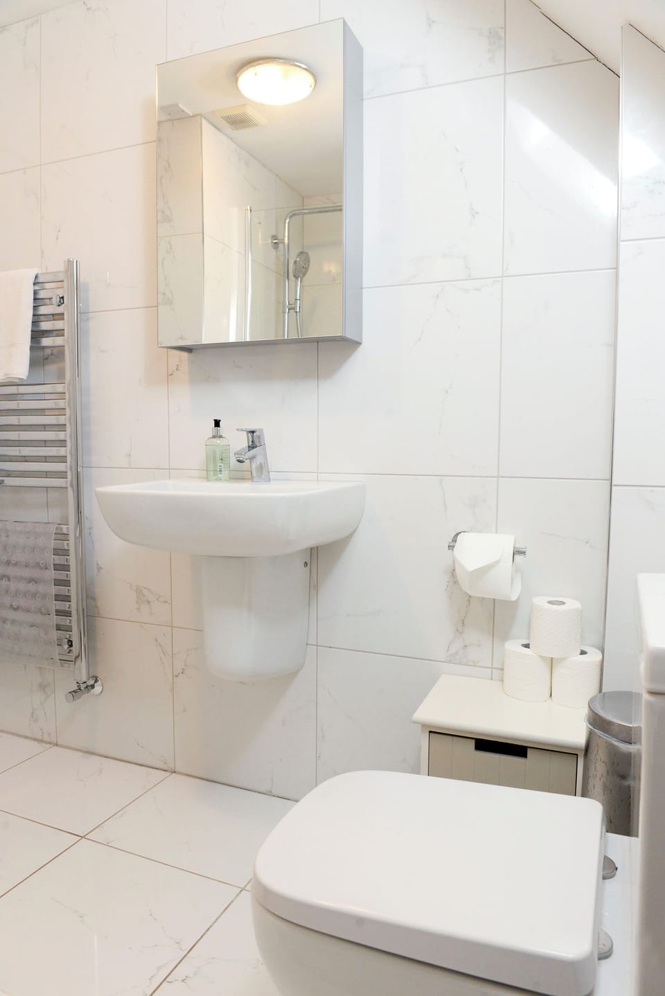 Main bathroom