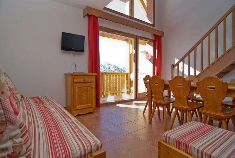 Welcome to your cozy and rustic apartment in Valmeinier 1800!