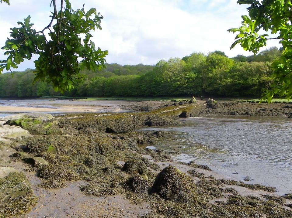 The legendary "Devil's Bridge" ("Pont du Diable"), submerged at high tide