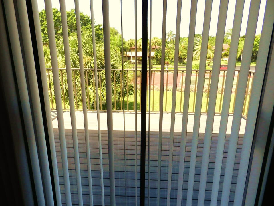 Master-bedroom Balcony Overlooking Tennis Courts