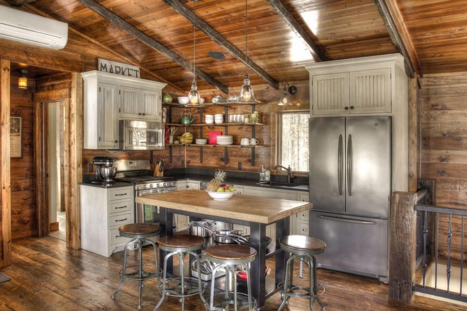 Kitchen - Main Level