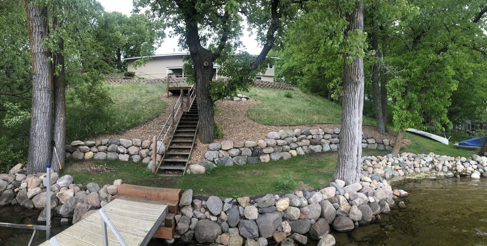 Beautifully landscaped walk down to the lake. 37 steps, with landings.