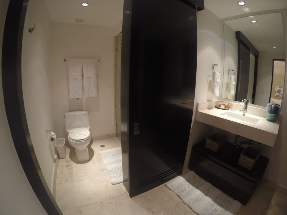 Second master bedroom full bathroom with roomy closet