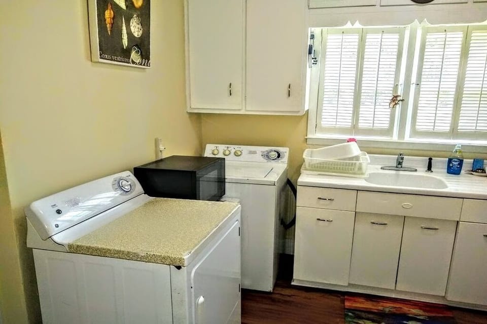 Washer & dryer