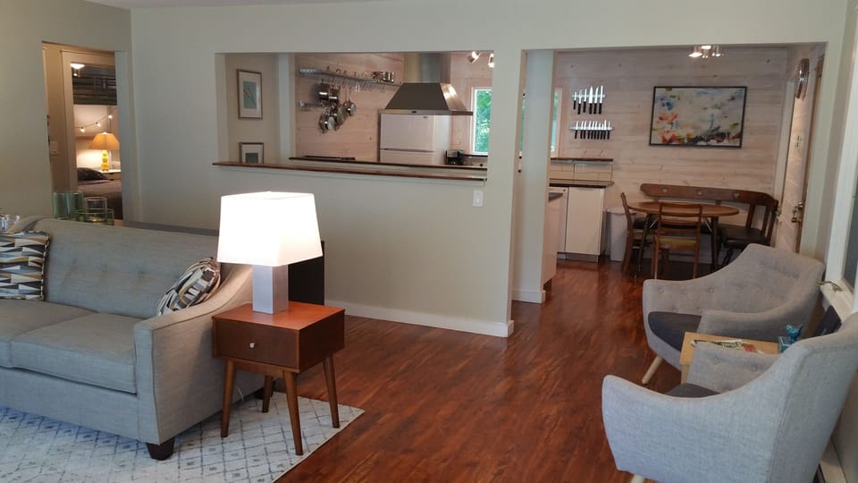 This is what greets you as you walk in...open, airy, and inviting!