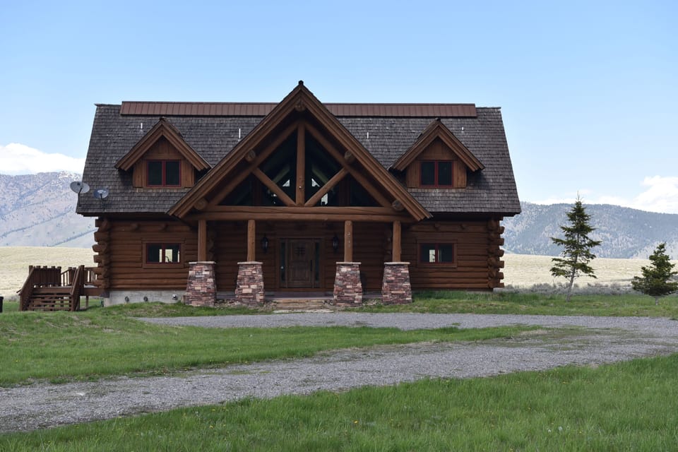 Fisher Point Lodge, summer