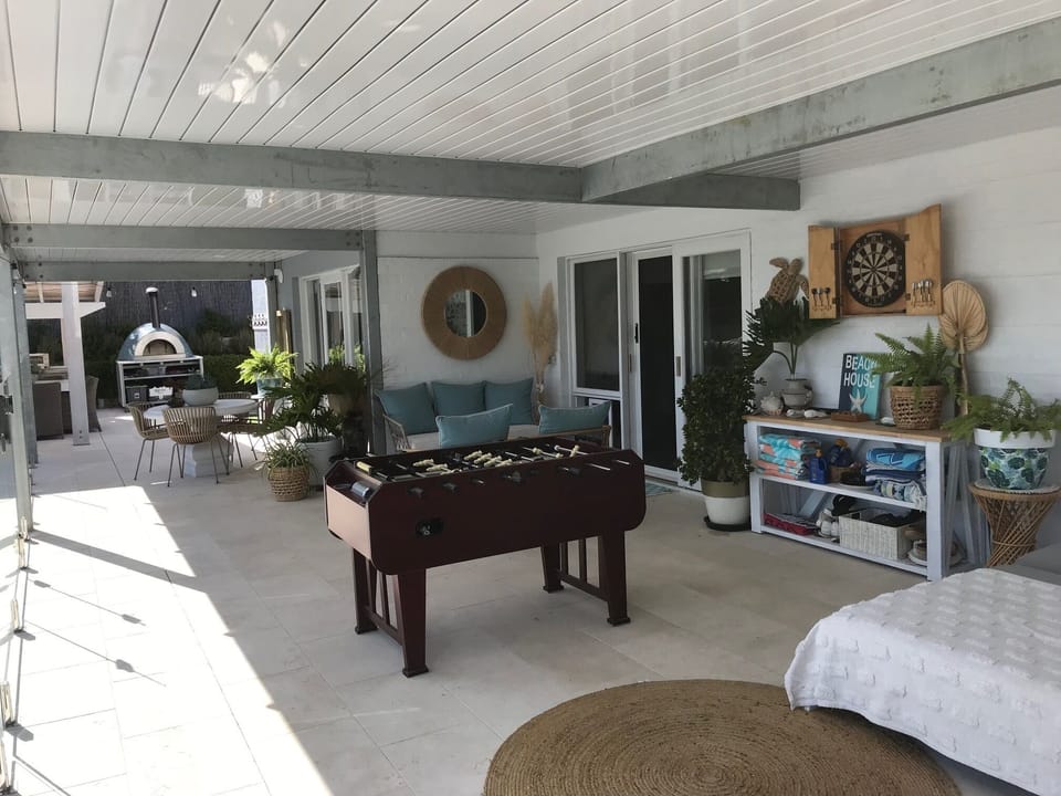 Outdoor area by the pool