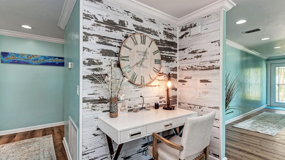 We have 2 private desks, chairs and printers at this home. Great for working remotely.