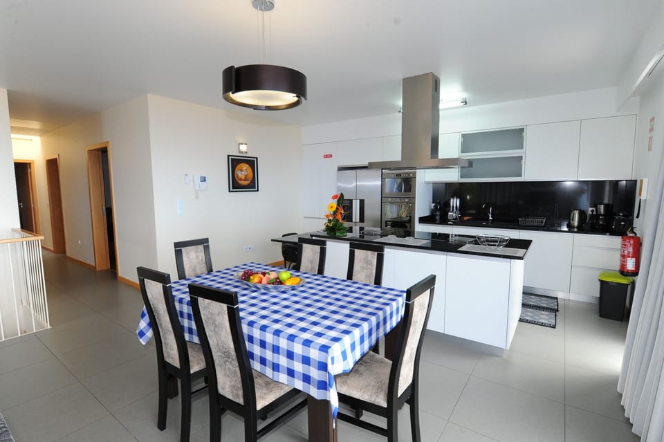 Kitchen, Dinning area