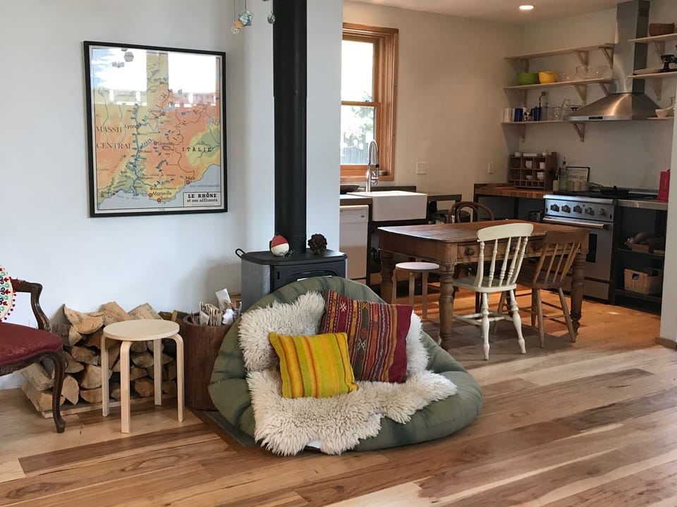 Lounge Kitchen