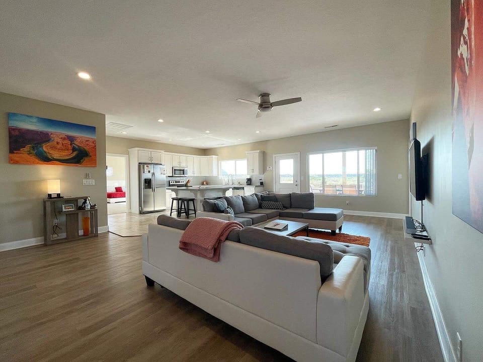 Casa Cassidy's open floor plan allows for natural light to flow freely throughout the home, making for a bright and airy atmosphere.