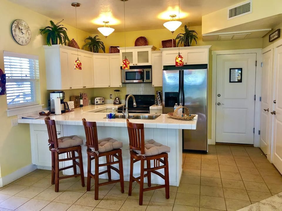 All the amenities needed for gourmet dining.